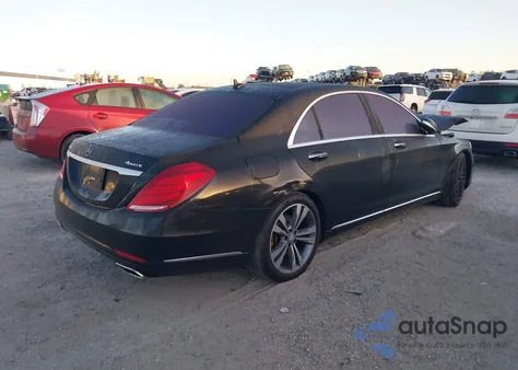 2017 Mercedes-Benz S 550 4Matic z USA, uszkodzony, nr VIN WDDUG8FB2HA312028